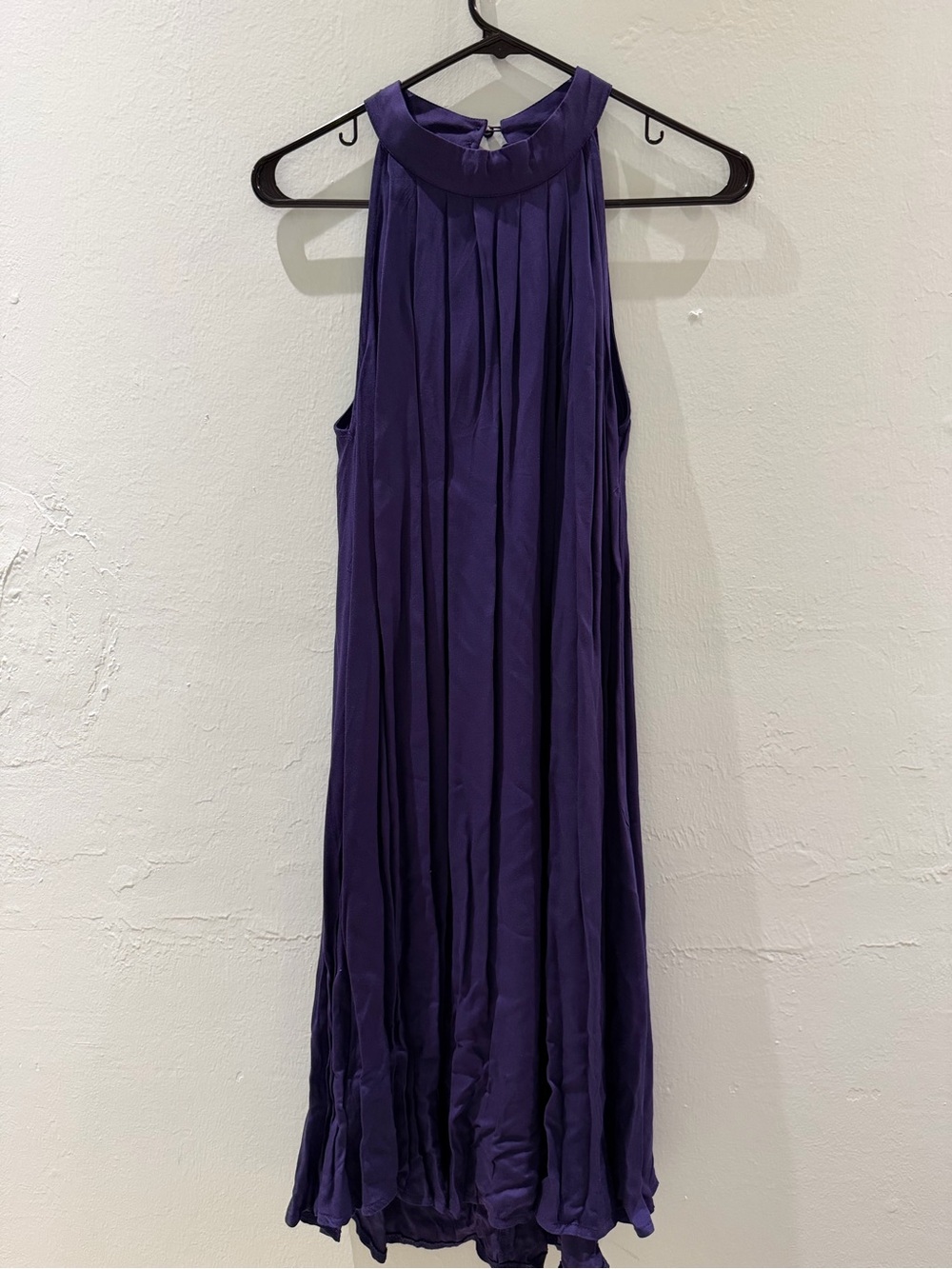 Sleeveless Pleated High-Neck Purple Dress
